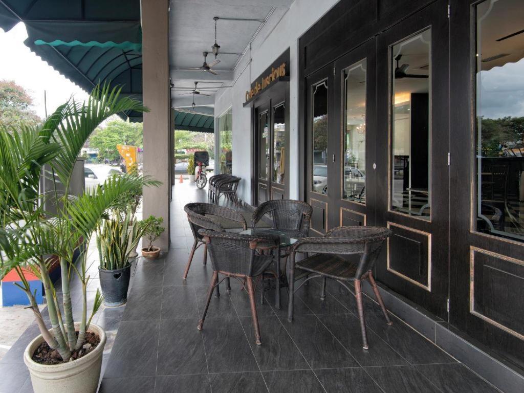 Luscious Hotel Bukit Mertajam Buitenkant foto
