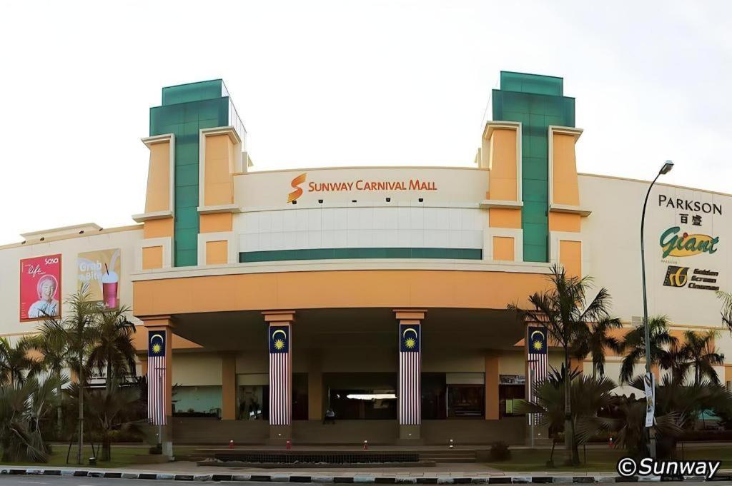 Luscious Hotel Bukit Mertajam Buitenkant foto